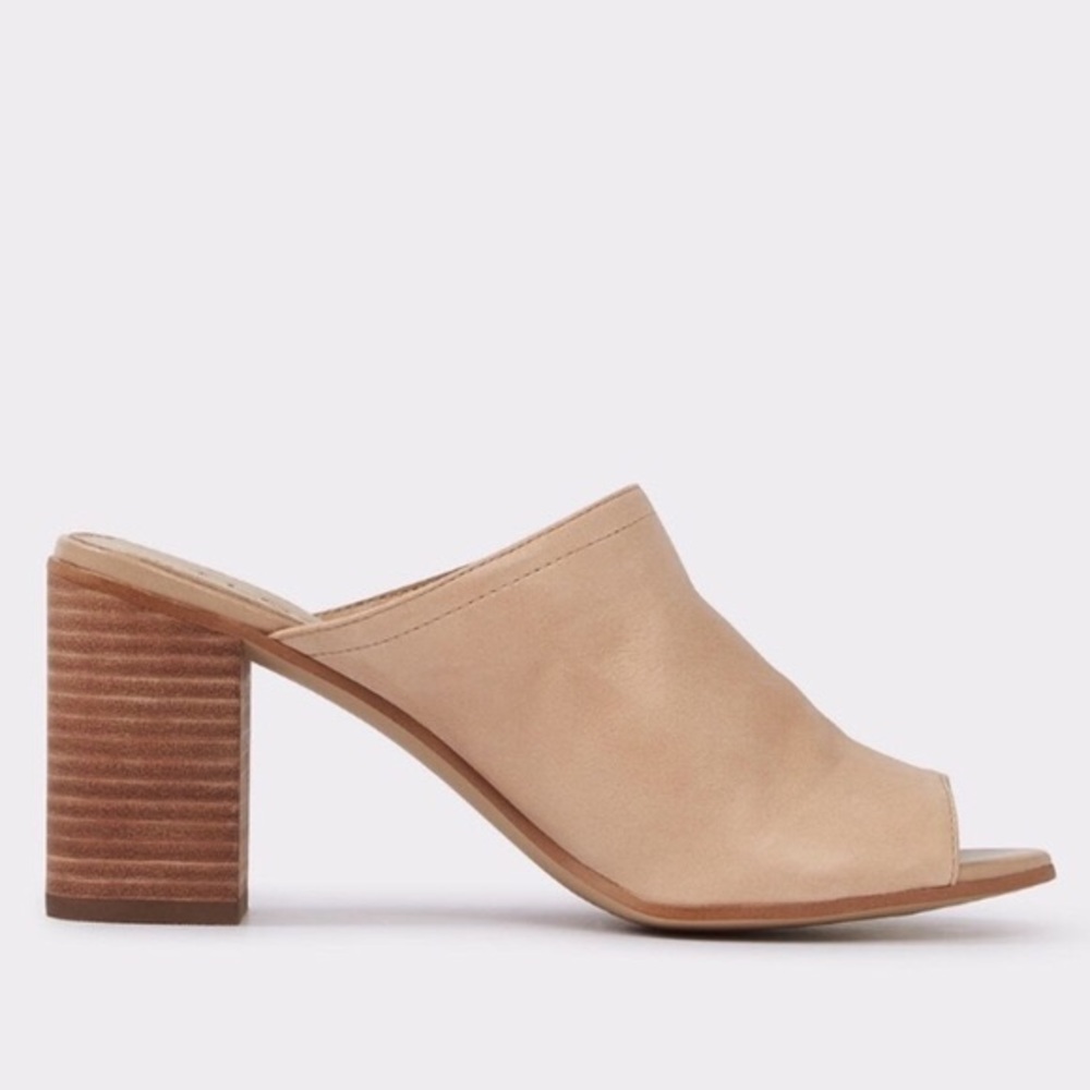 Aldo block heel mule size10